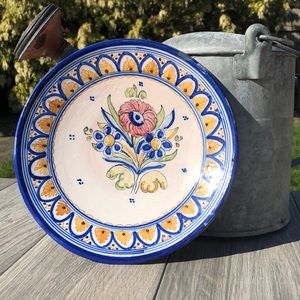 Hand painted flower decorative plate